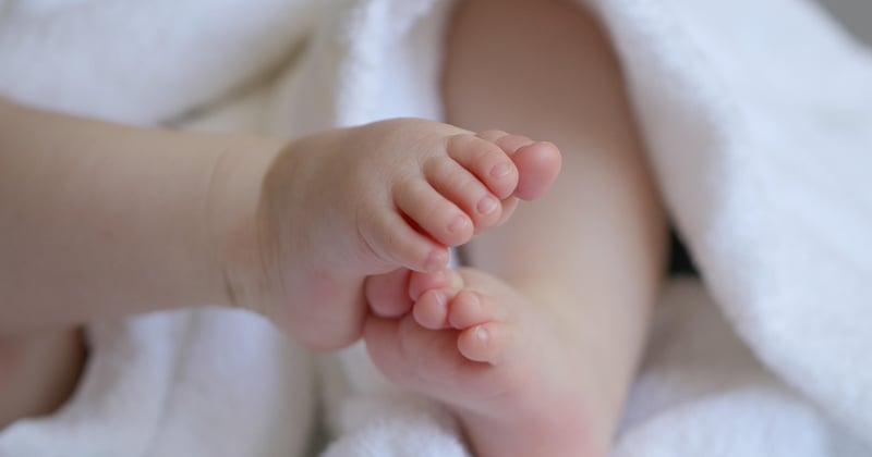Pieds au chaud en trek : prévention des gelures et soins essentiels